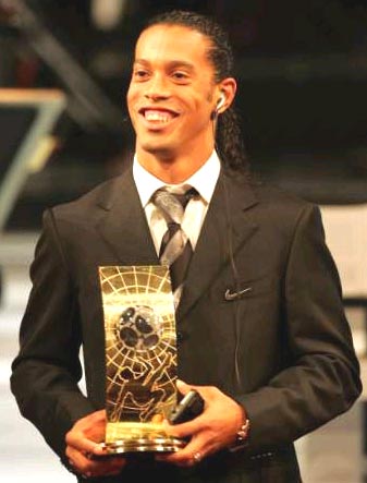 ronaldinho en action